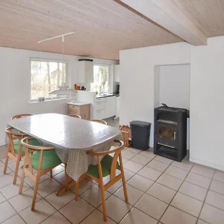 Holiday home Solhytten V