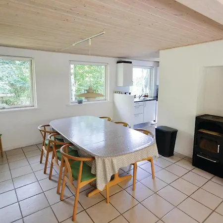Solhytten V Holiday home