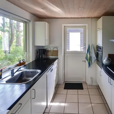 Solhytten V Holiday home